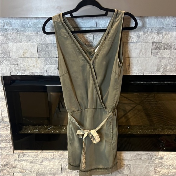 Anthropologie Cloth & Stone Military Green Romper size Small - Picture 1 of 14